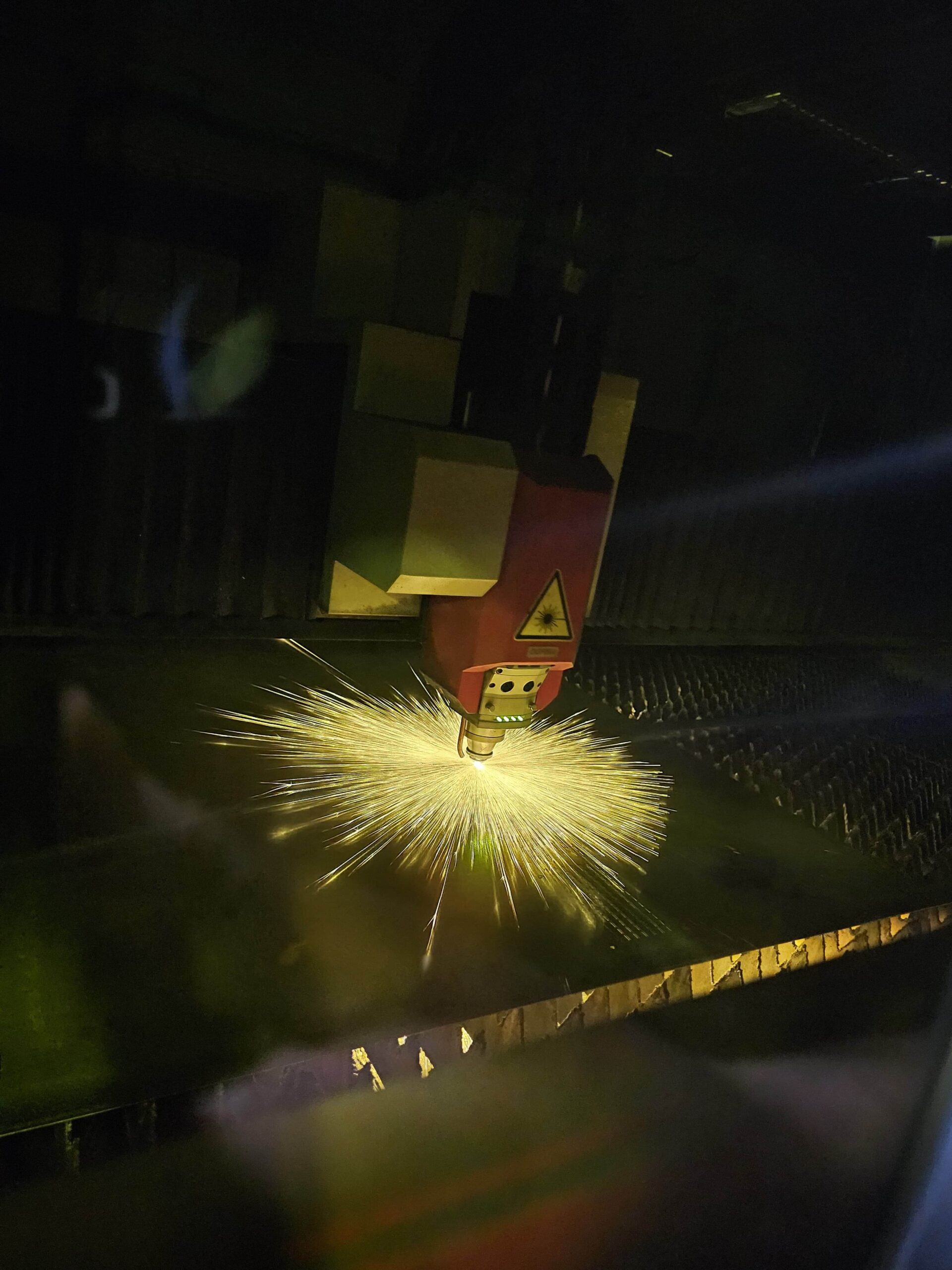 Flycutting-op-de-lasersnijmachine